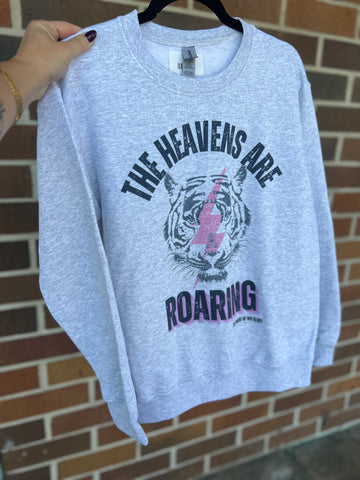 The Heavens are roaring Pullover