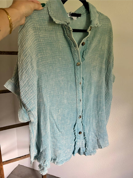 Vintage Button Down-Light Blue