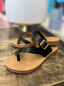 We’re Vibin’ Sandals- Black