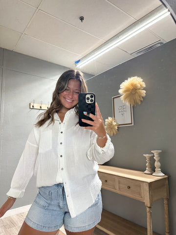 Everyday Linen Button Up-White