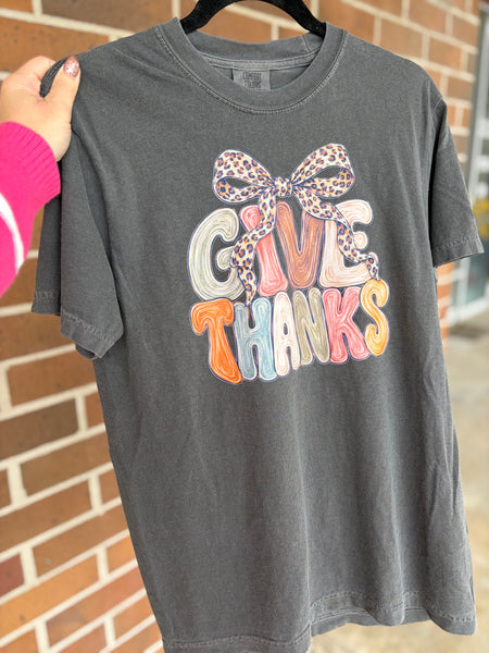 Give Thanks Tee